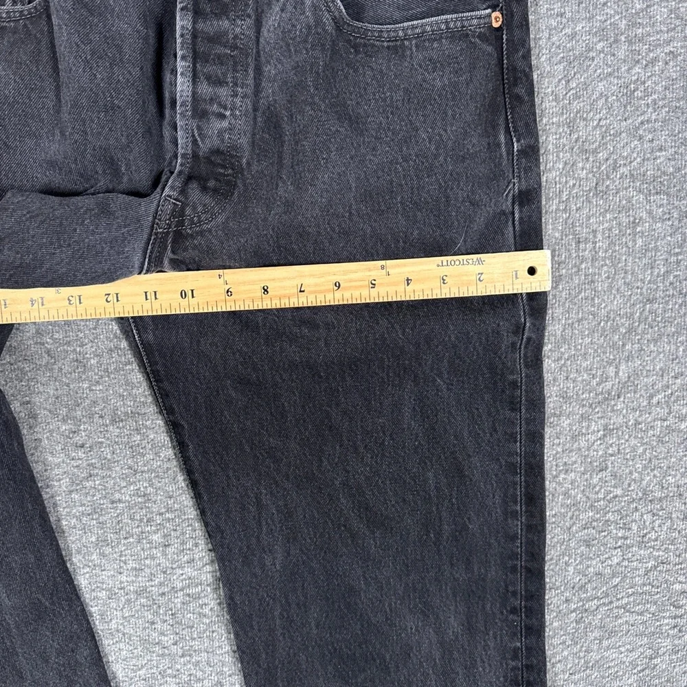 Vintage Levi's 501 Jeans Mens 34x30 Black Button Fly Straight Leg Work Y2K 2000s